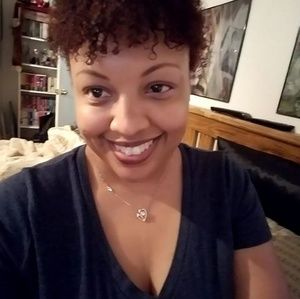 Meet your Posher, Cheri'